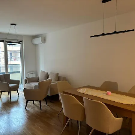 Apartment Akademska Cetvrt *