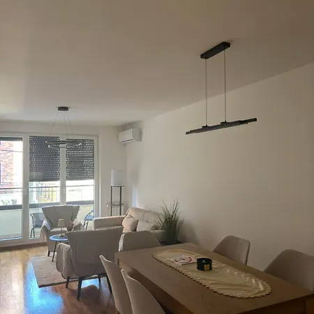 Akademska Cetvrt Apartament *