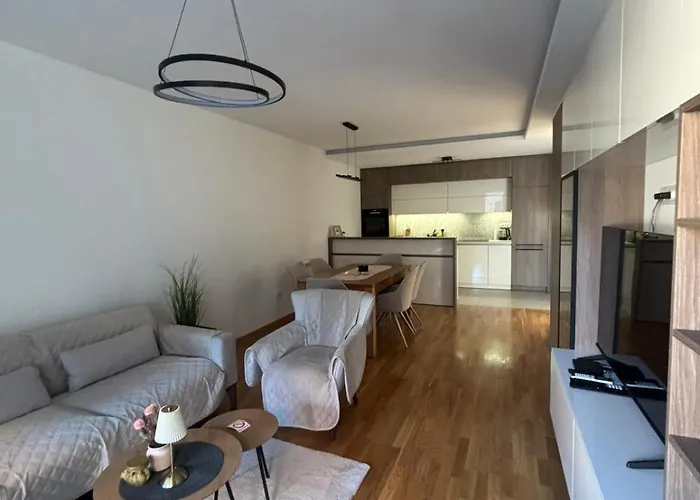 Akademska Cetvrt * Čačak